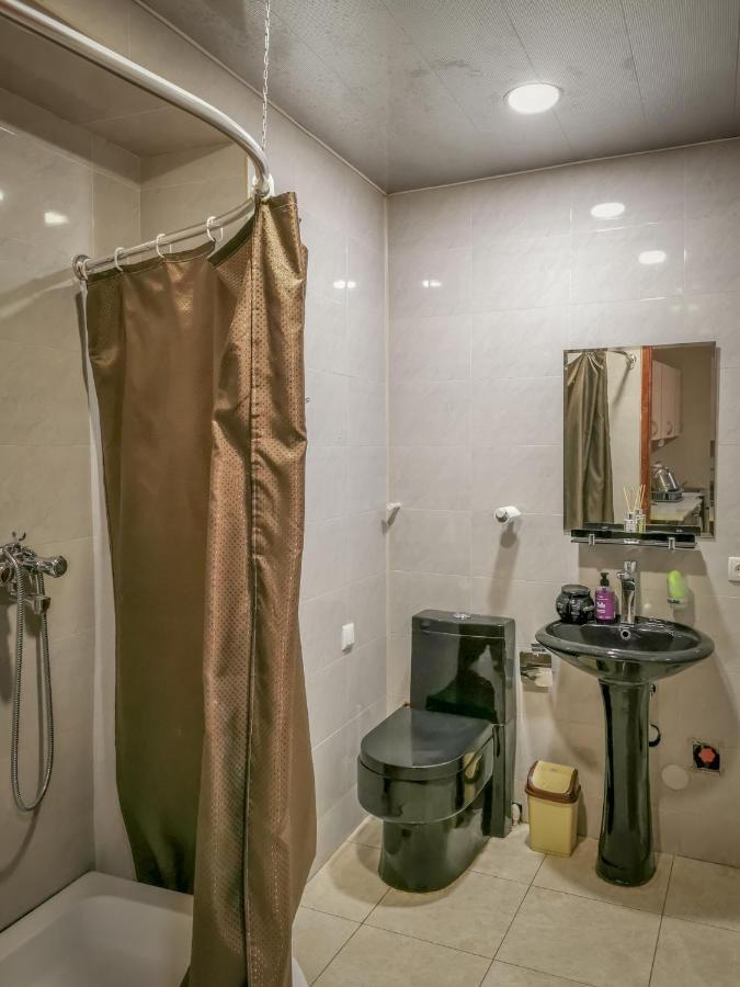 Myvibe Hotel Tbilisi Buitenkant foto